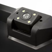 Cameră pe suport pentru număr de înmatriculare